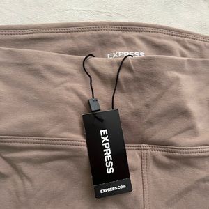 express leggings with tag